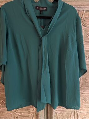 Eloquii green flutter sleeve top. Size 14 NWT